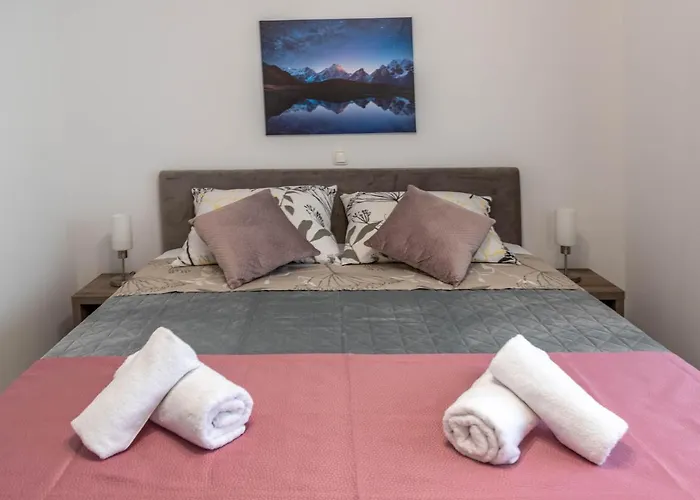 Апартаменты Dalmacija *